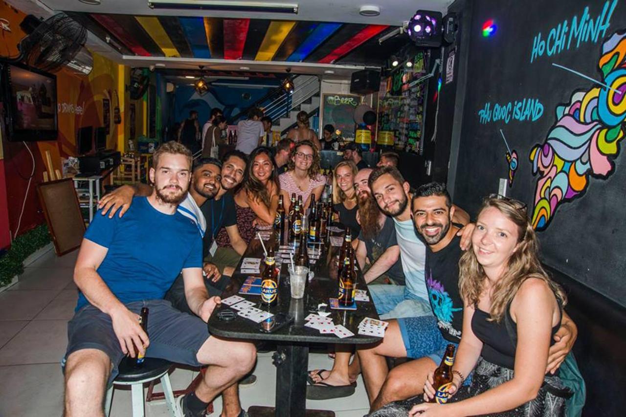 Hangout Hostel Hcm (Adults Only) Хошимин Екстериор снимка
