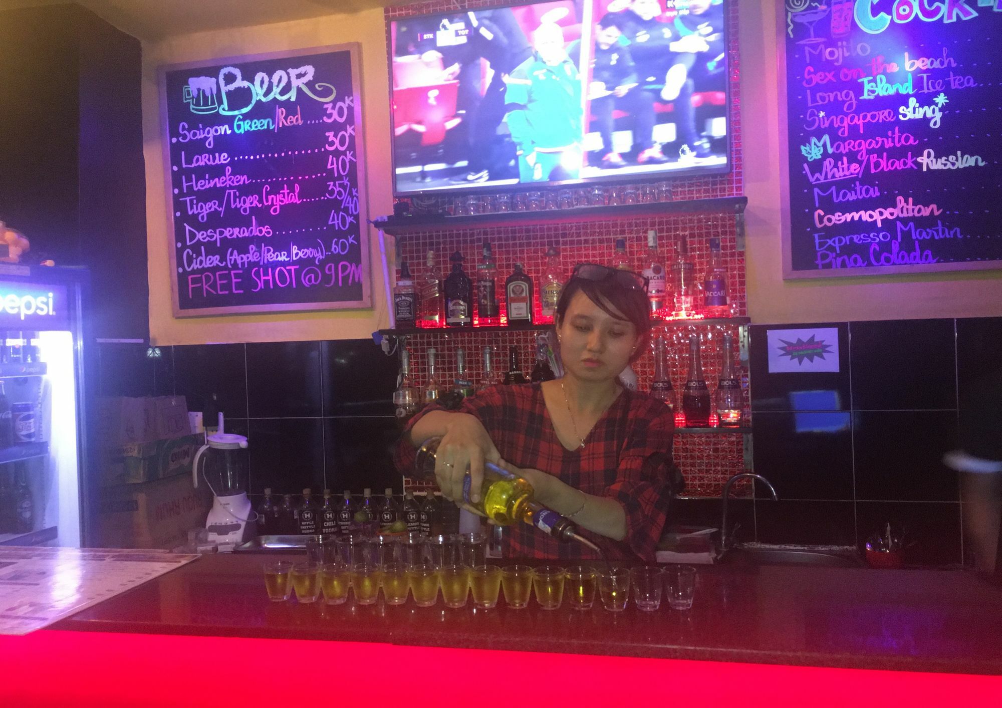 Hangout Hostel Hcm (Adults Only) Хошимин Екстериор снимка