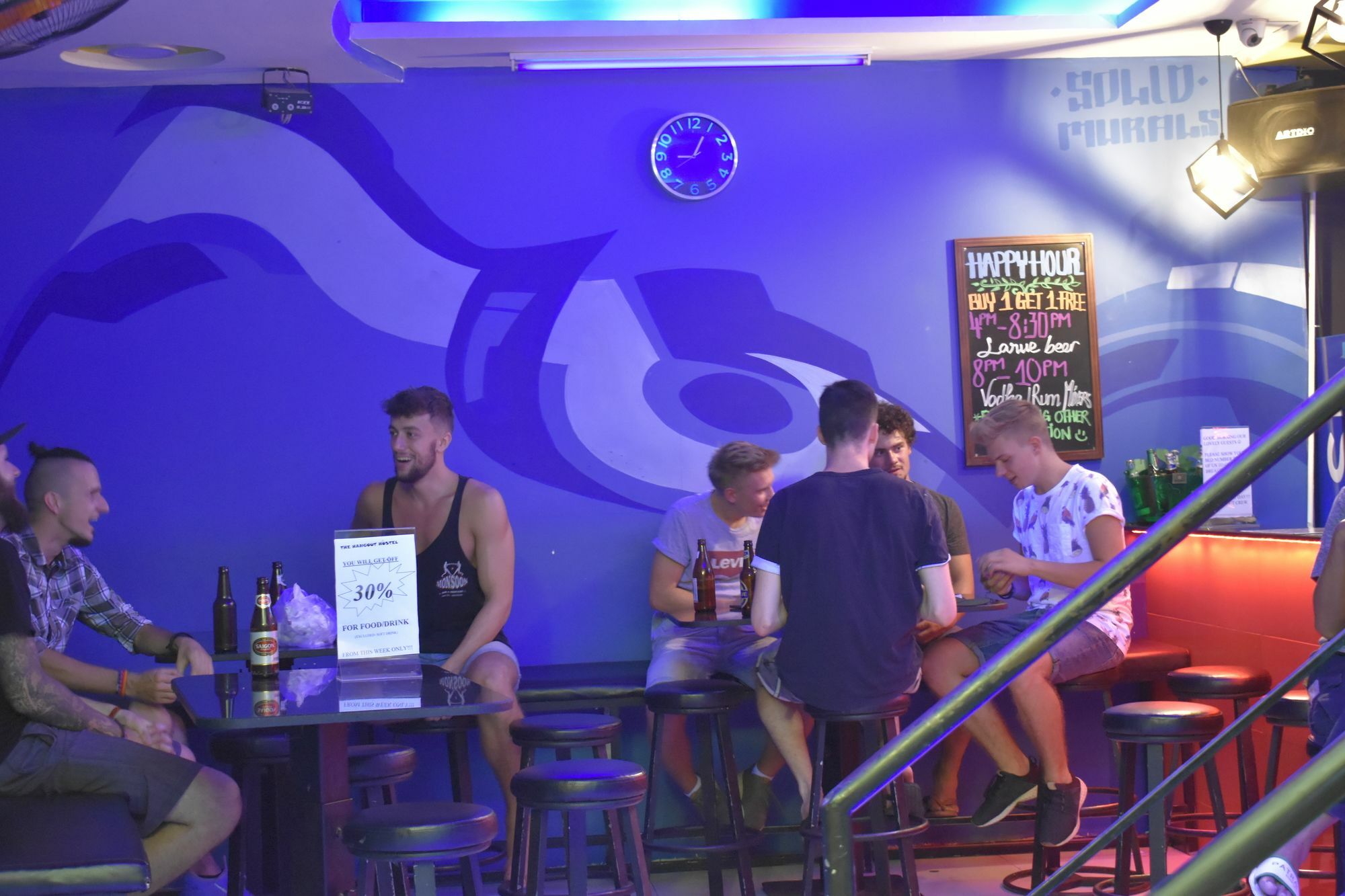 Hangout Hostel Hcm (Adults Only) Хошимин Екстериор снимка