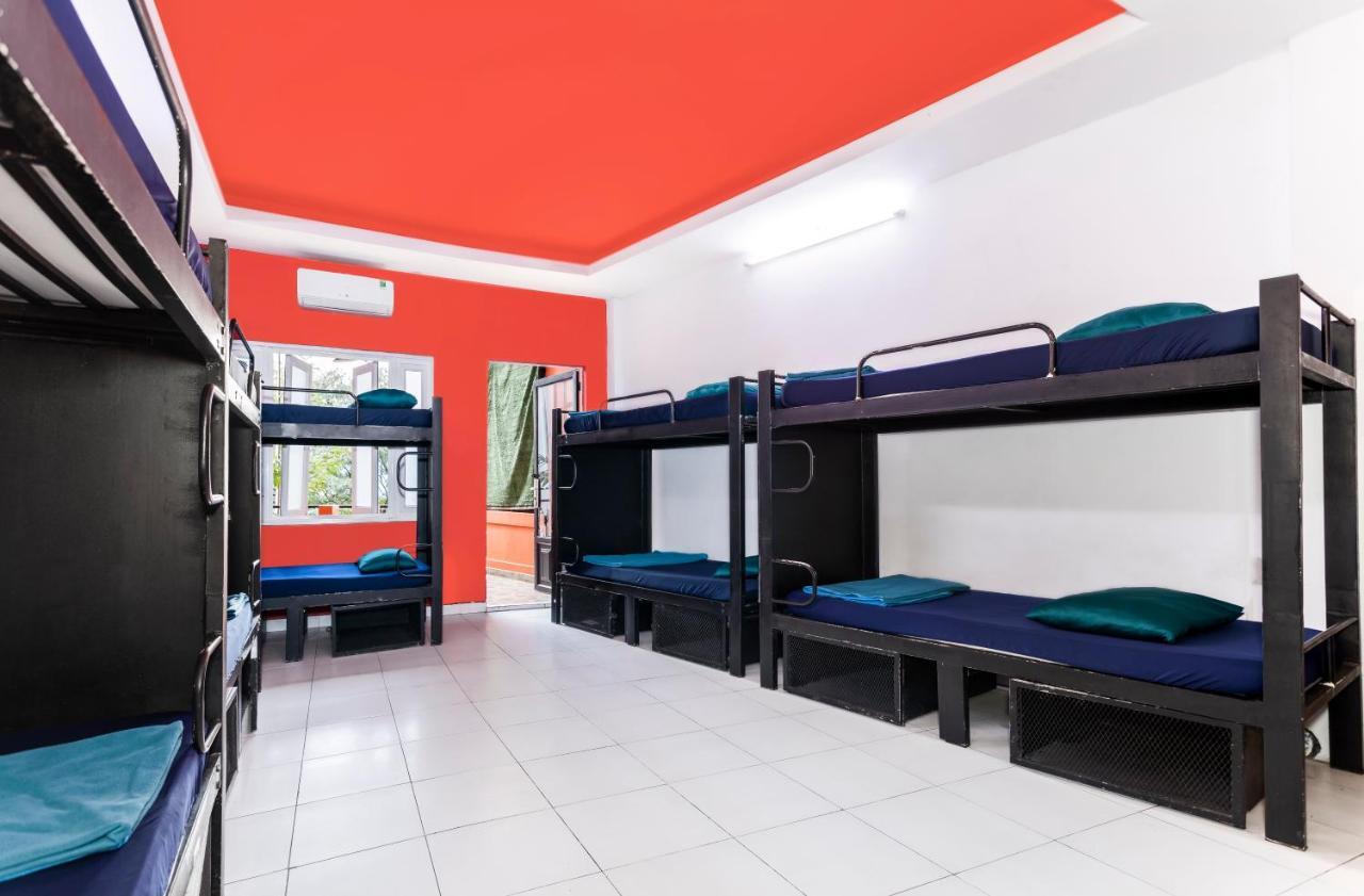 Hangout Hostel Hcm (Adults Only) Хошимин Екстериор снимка